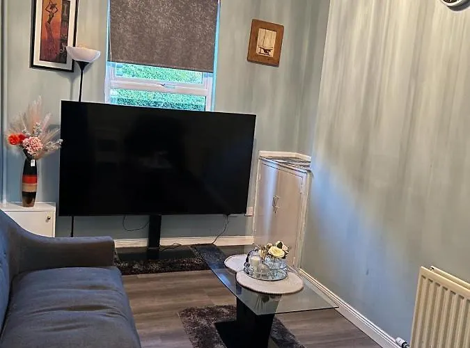 Emmashouse